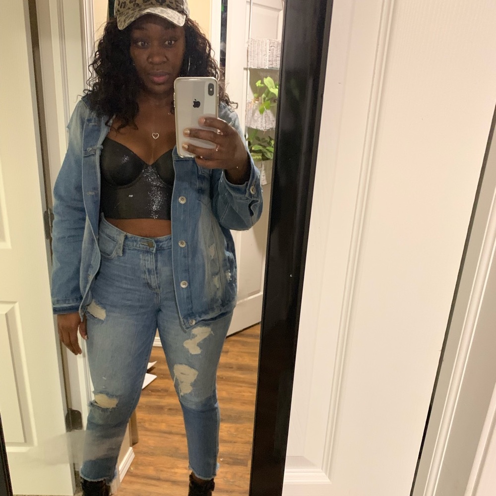 Meet your Posher, Kheri.